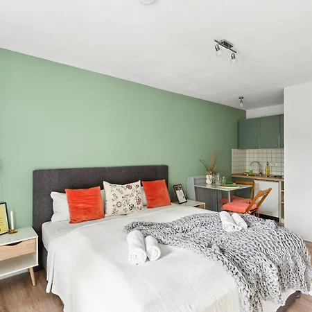 Sali Homes - Lm1 Cozy In With Ideal Access To A9 * バイロイト